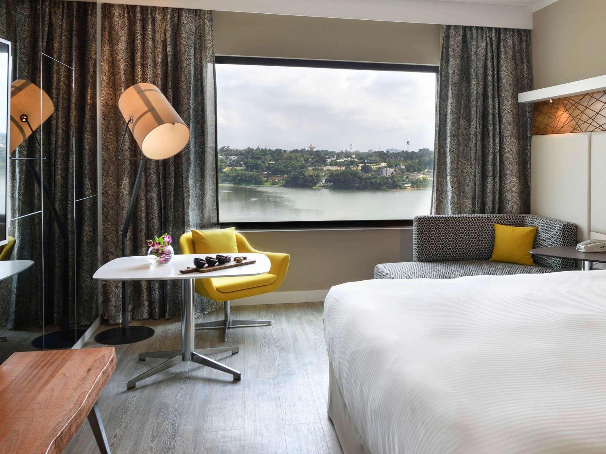 Pullman Abidjan Hotel Bagian luar foto