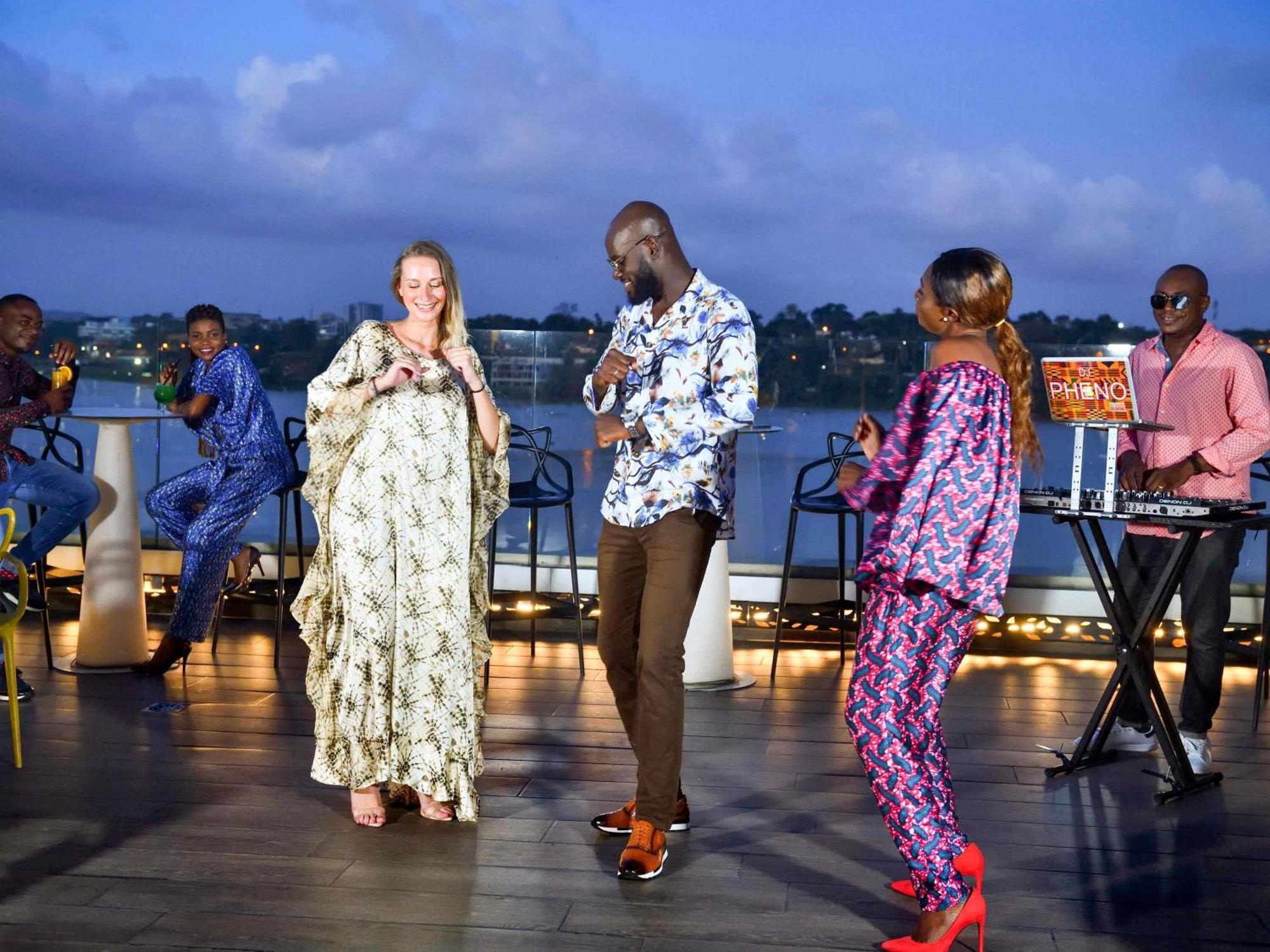Pullman Abidjan Hotel Bagian luar foto