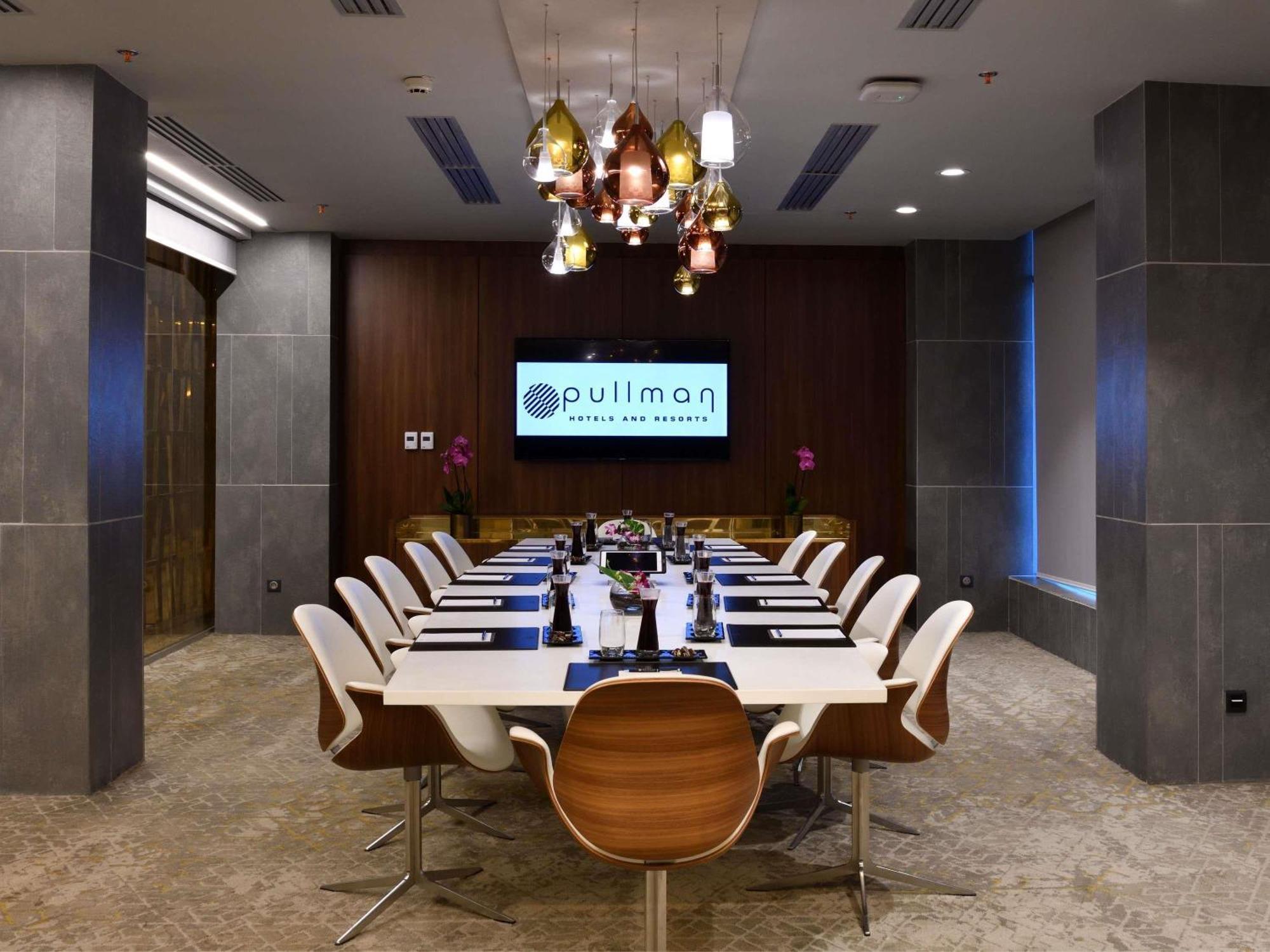 Pullman Abidjan Hotel Bagian luar foto